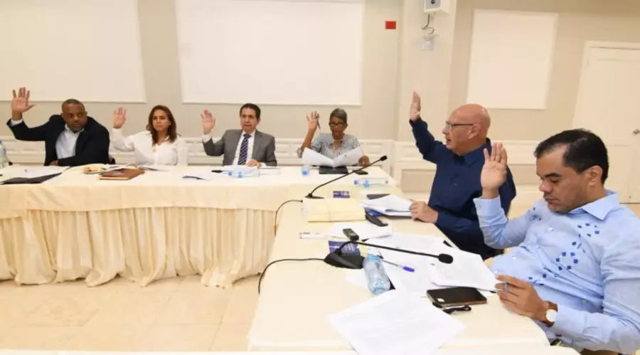 Los integrantes de la comisión bicameral se han centrado en perseguir la corrupción y la evasión fiscal.