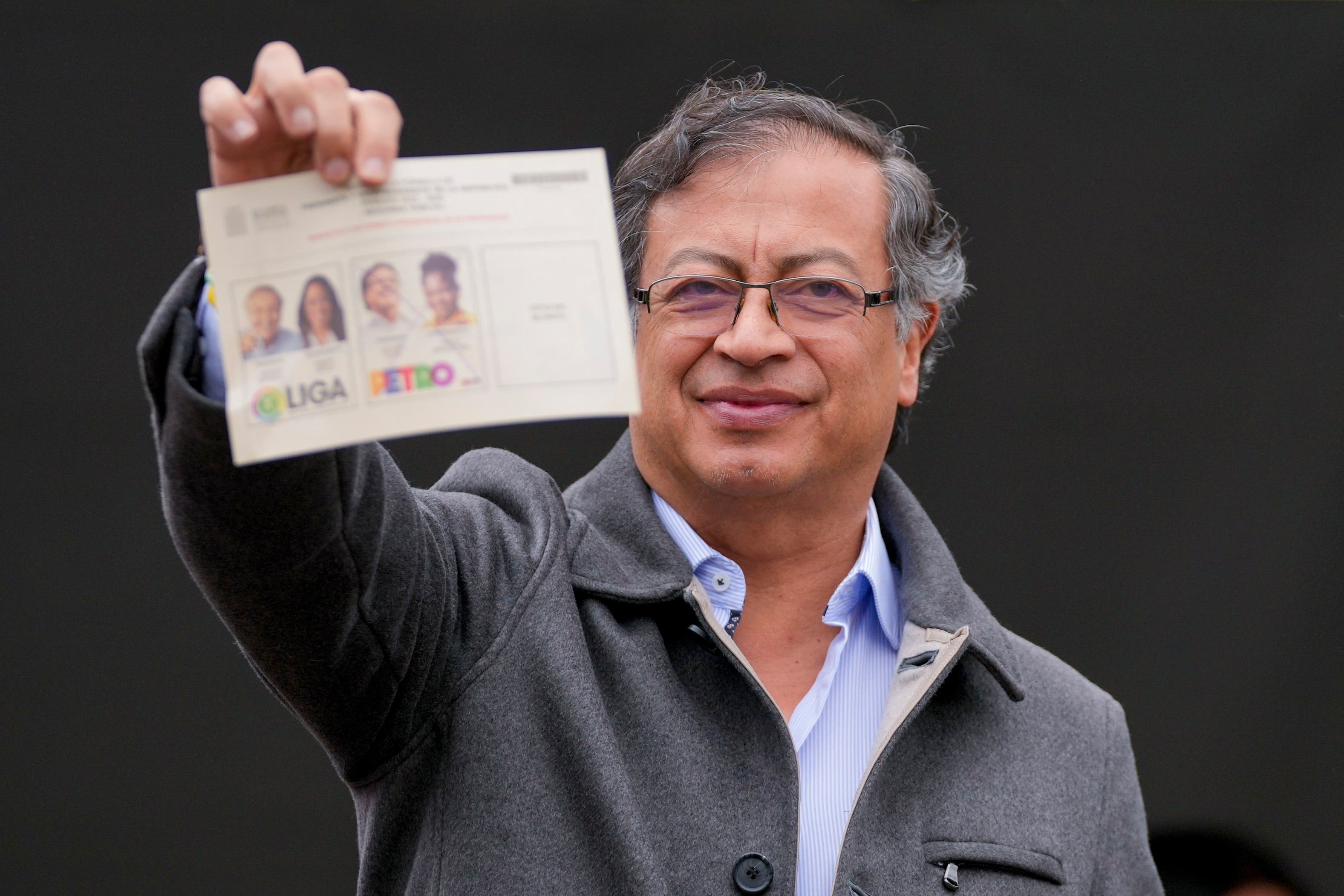 Petro insiste en intentos de fraude en elecciones colombianas tras votar