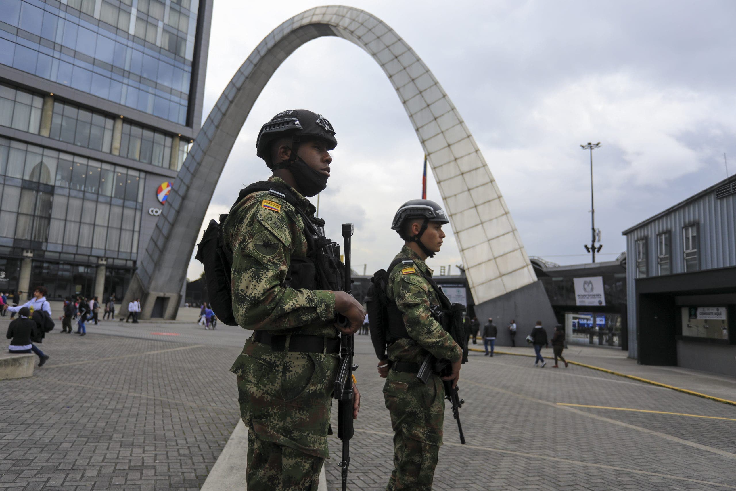 Violencia se cobra la vida de un soldado y un testigo electoral en Colombia