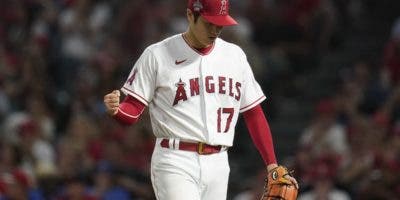 Ohtani bate récord con 13 ponches, Angelinos barren a Reales