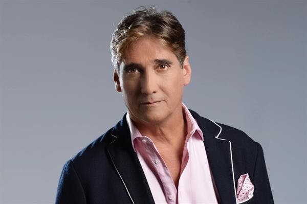 Guillermo Dávila, la voz de las telenovelas, anuncia concierto en RD