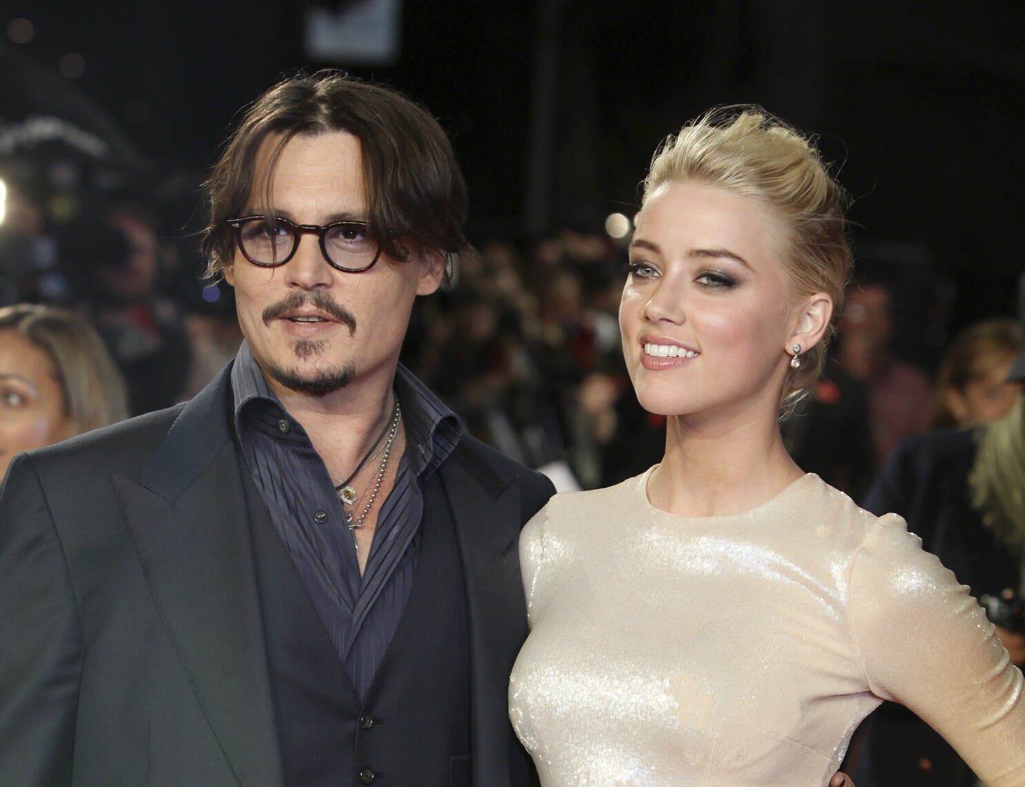 Jurado falla a favor de Johnny Depp en su demanda por difamación contra Amber Heard