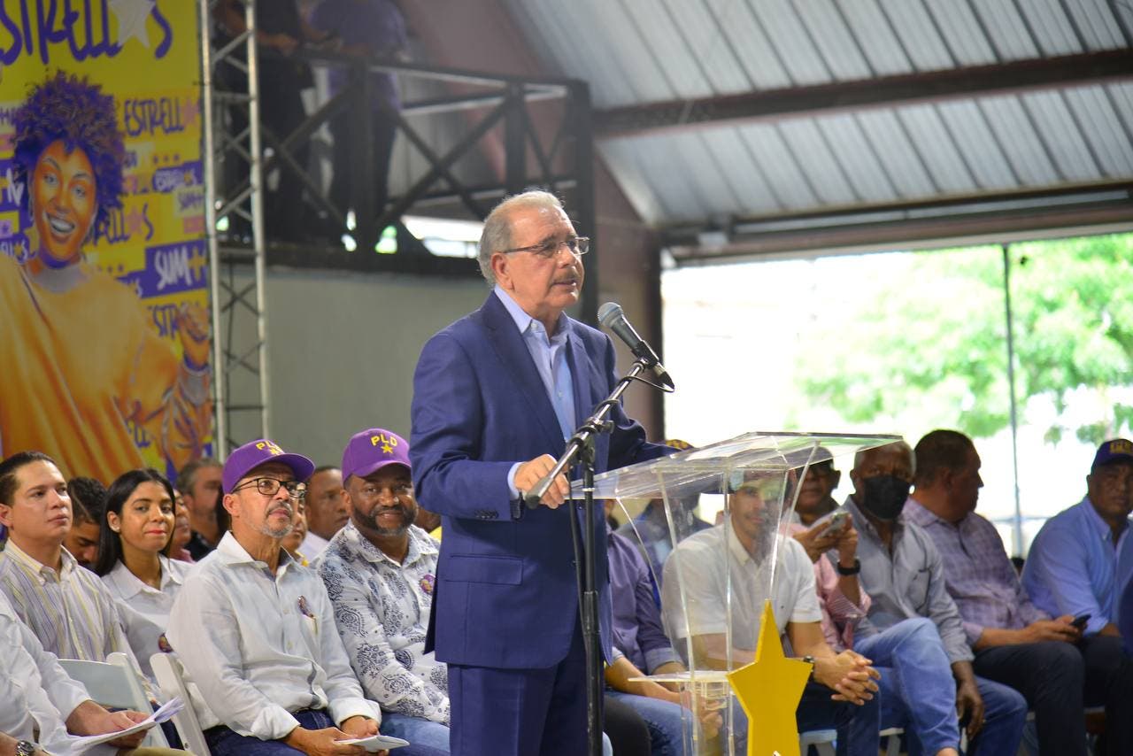 Danilo Medina llama a la reflexión y unidad ante violencia afecta al país