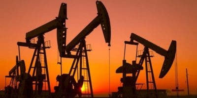 El petróleo de Texas baja un 1,9 % y cierra en 80,08 dólares el barril