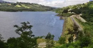 Esperan que fenómeno “La Niña” favorezca generación de lluvias e incremente agua en embalses