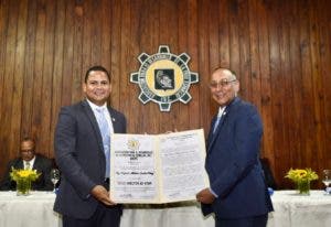 Reconocen trayectoria y aportes de Rafael Santos Pérez para desarrollo de Espaillat