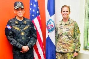 Presidente DNCD visita Comando Sur de EEUU; discuten estrategias contra el narcotráfico