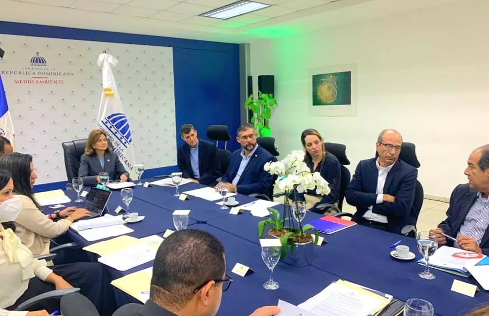 Vicepresidenta Raquel Peña coordina con viceministros continuidad de gestión y labores en Medio Ambiente