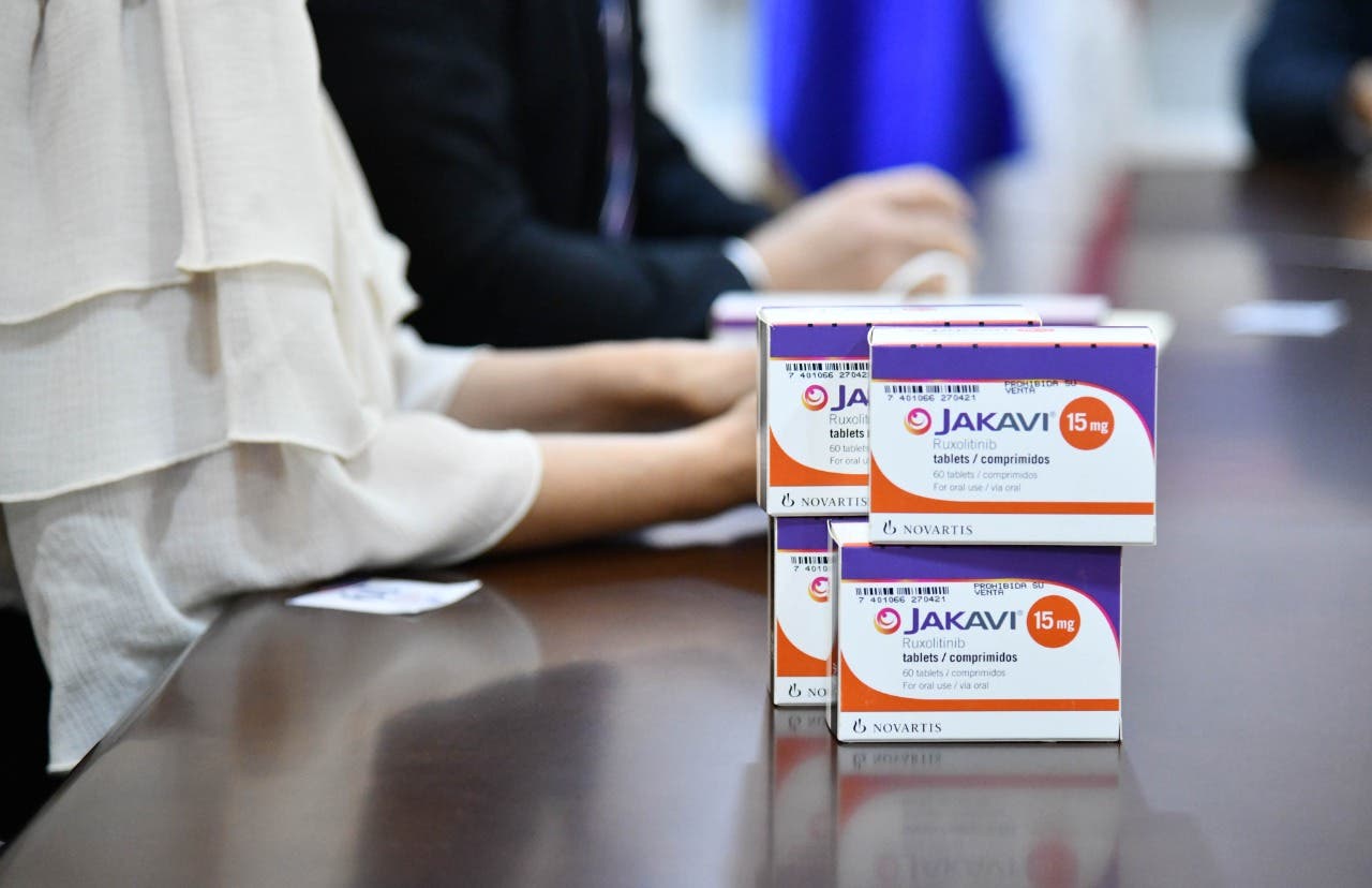 Salud recibe donación del medicamento de alto costo Jakavi