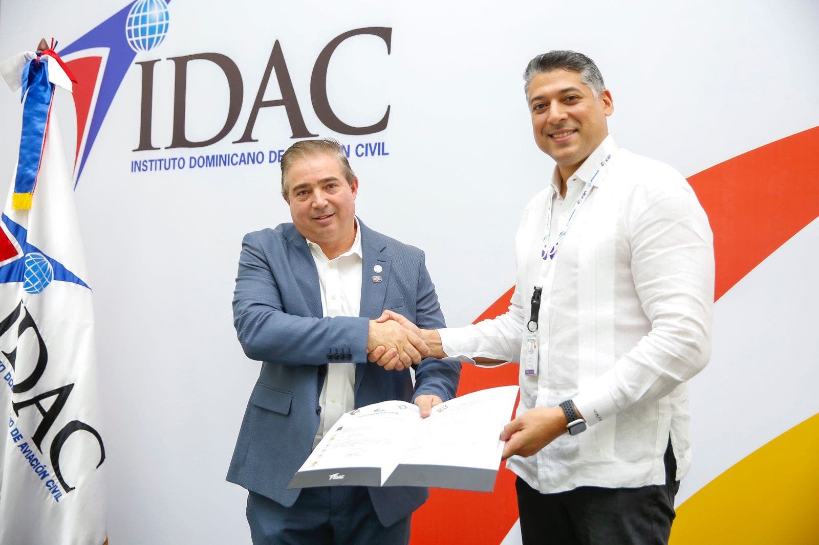 El IDAC certifica aerolínea Arajet como operador de vuelos en RD