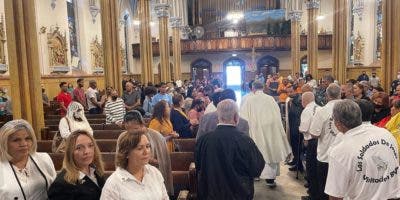 Celebran misa en Filadelfia en memoria a Orlando Jorge Mera