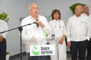 Administrador del Banco Agrícola advierte sobre desafíos para garantizar producción de alimentos