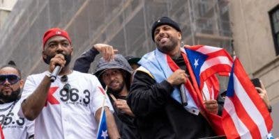 La alegría de los puertorriqueños inunda la Quinta Avenida de Nueva York