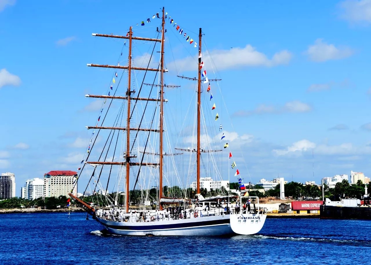 Armada despide crucero de instrucción “Verano 2022”,