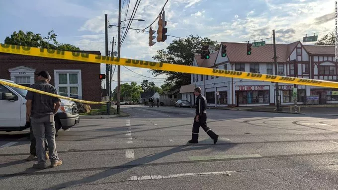 Tres muertos y varios heridos en un tiroteo en Nuevo México