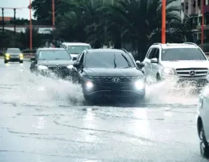 Fuertes aguaceros, tormentas eléctricas y ráfagas de viento esta sábado