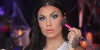 Bailey Sarian: la mujer que triunfa en YouTube hablando de crímenes de la vida real mientras se maquilla