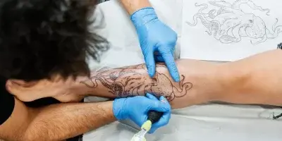 ¿Cuál es el lugar más doloroso del cuerpo para hacerse un tatuaje?