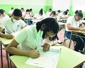 Evaluaciones a estudiantes con  pocas anomalías