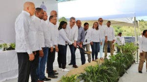 Abinader da primer palazo para construcción de carretera El Cercado – Hondo Valle – Juan Santiago