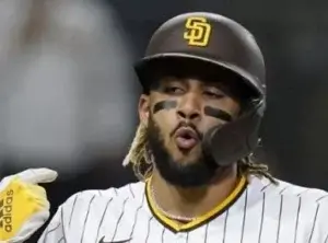 Fernando Tatis Jr. se reúne con ejecutivos de San Diego por primera vez tras la suspensión