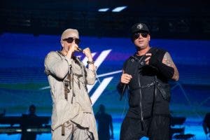 Wisin y Yandel se presentaron a casa llena en Estadio Quisqueya; la lluvia no paró la fiesta