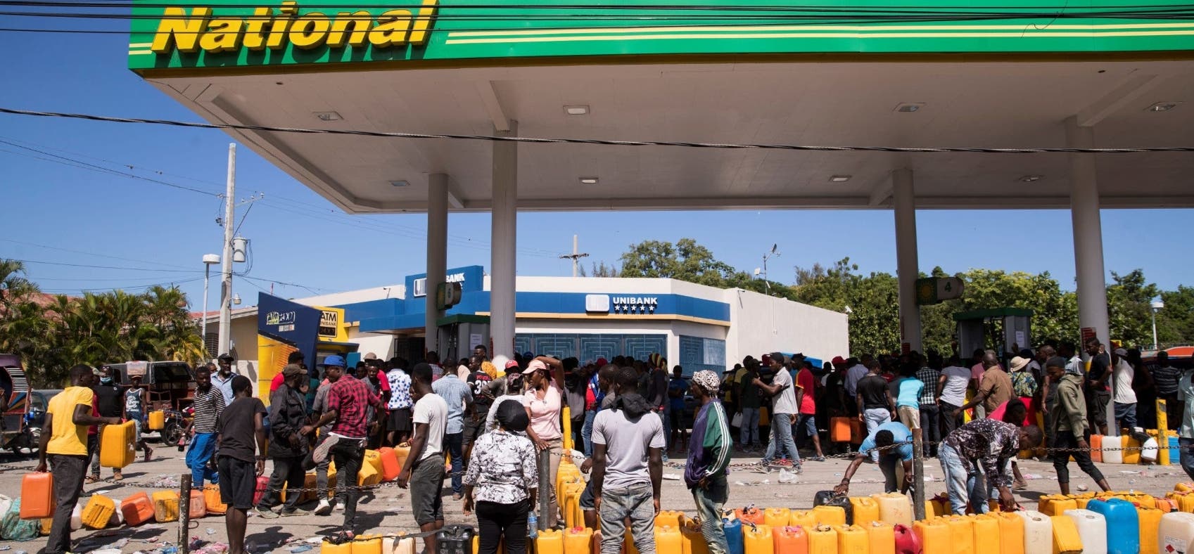 Primer ministro de Haití anuncia alza de combustibles en medio de crisis