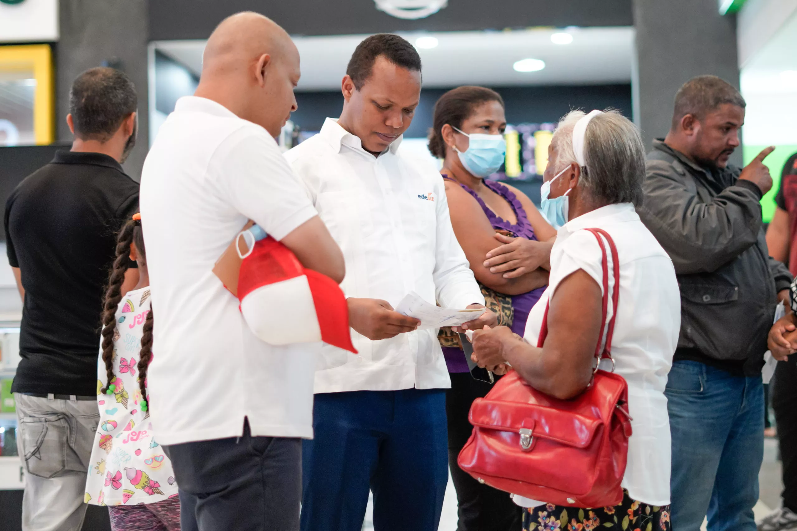 Edesur asegura está abierta a escuchar a clientes y gestionar soluciones