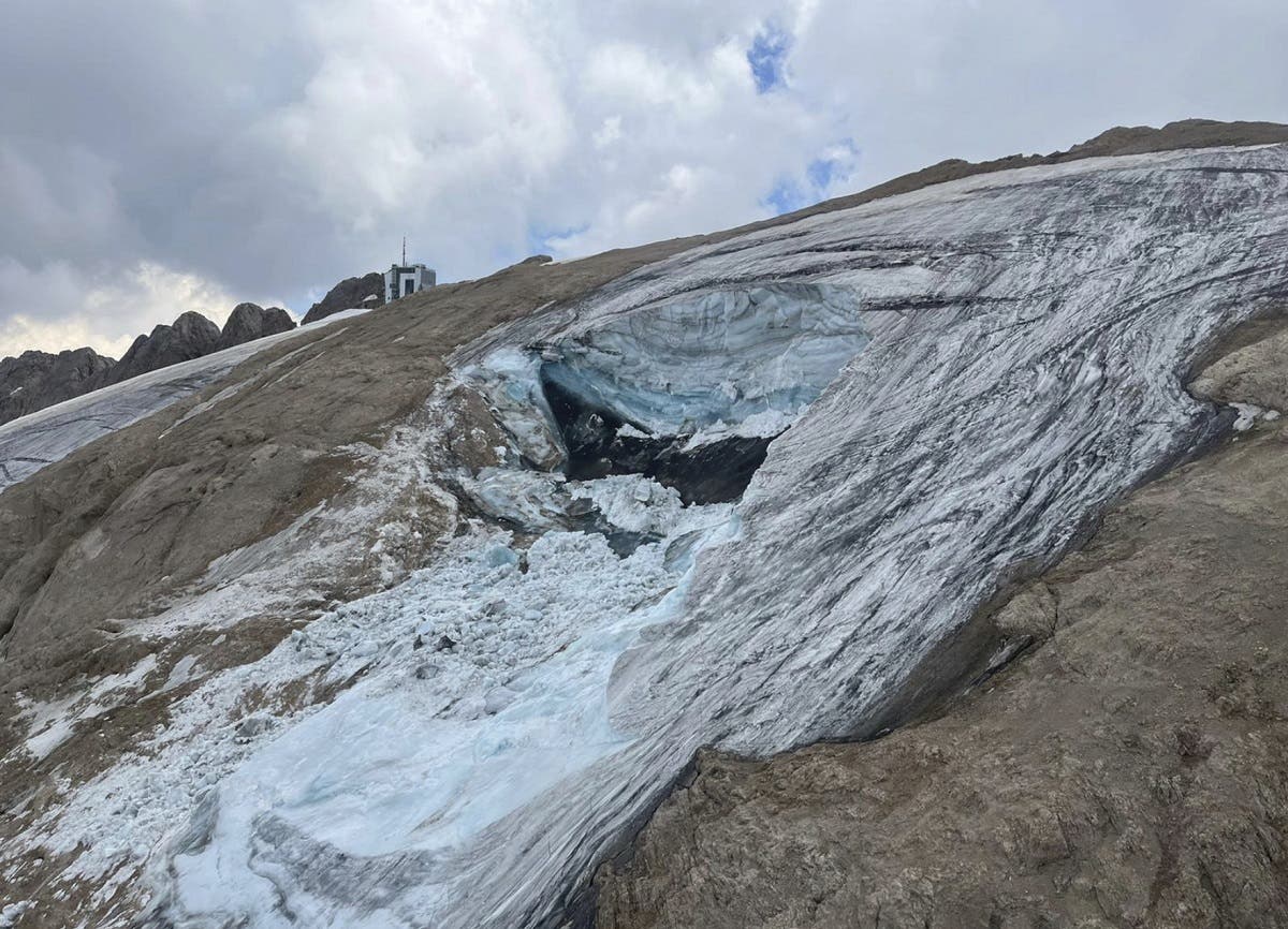 Aumentan a 20 los desaparecidos tras desprendimiento de glaciar en Italia