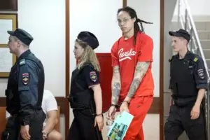 Brittney Griner es trasladada a una colonia penal rusa