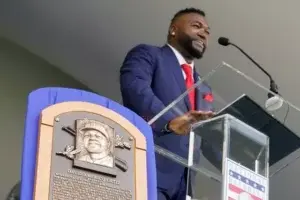 Ortiz lanza fuertes críticas al Gobierno por condiciones estadios de béisbol