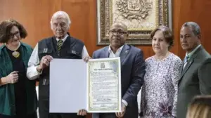 Cámara de Diputados rinde homenaje a Fidelio Despradel