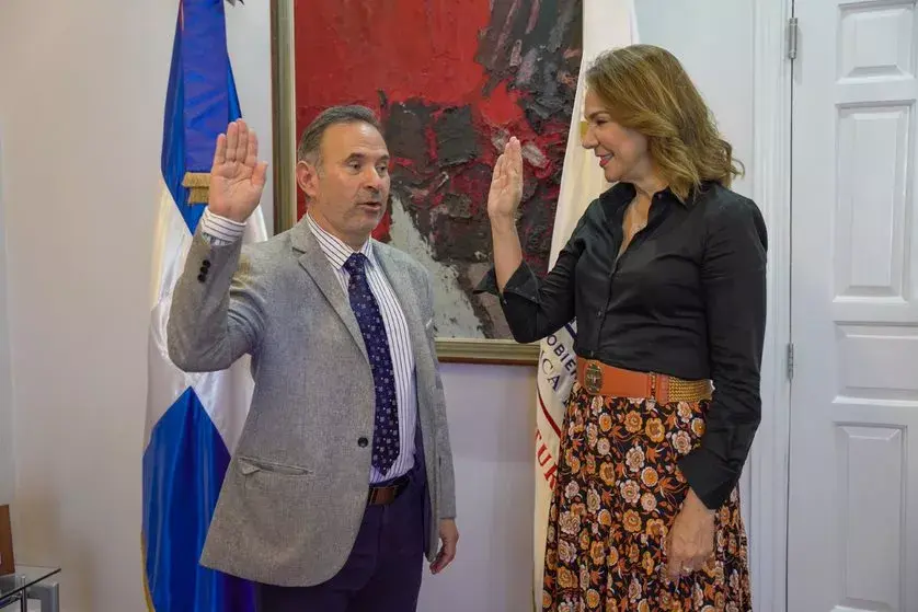 Carlos Veitía es juramentado como nuevo director general del Teatro Nacional