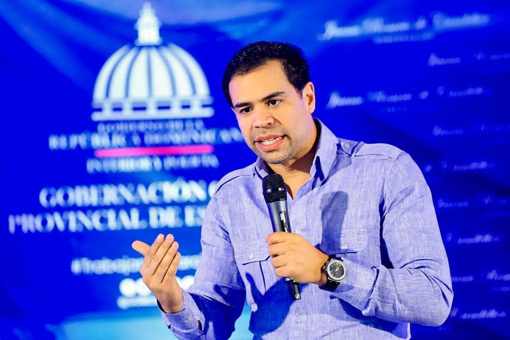 Roberto Ángel Salcedo destaca inversión social que realiza el Gobierno en el Cibao