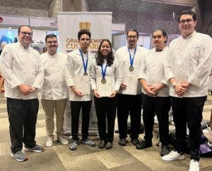 Estudiantes de gastronomía PUCMM ganan oro en premio culinario