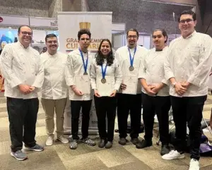 Estudiantes de gastronomía PUCMM ganan oro en premio culinario