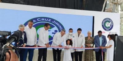 Presidente Abinader encabeza inauguración de nuevos centros en Clínica Cruz Jiminian