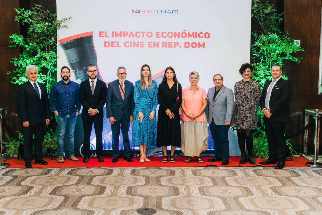 Cámara Británica de Comercio resalta impacto económico y retos del cine en República Dominicana