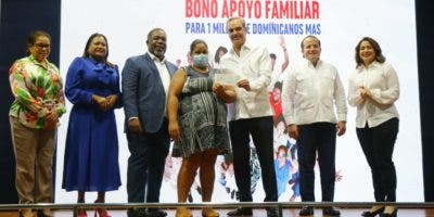 Presidente Abinader anuncia entrega de bono de RD$1500  a un millón de hogares