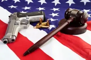 Nueva York aprueba ley que restringe armas tras el fallo del Supremo