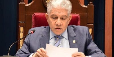 Eduardo Estrella no será candidato a senador por Santiago