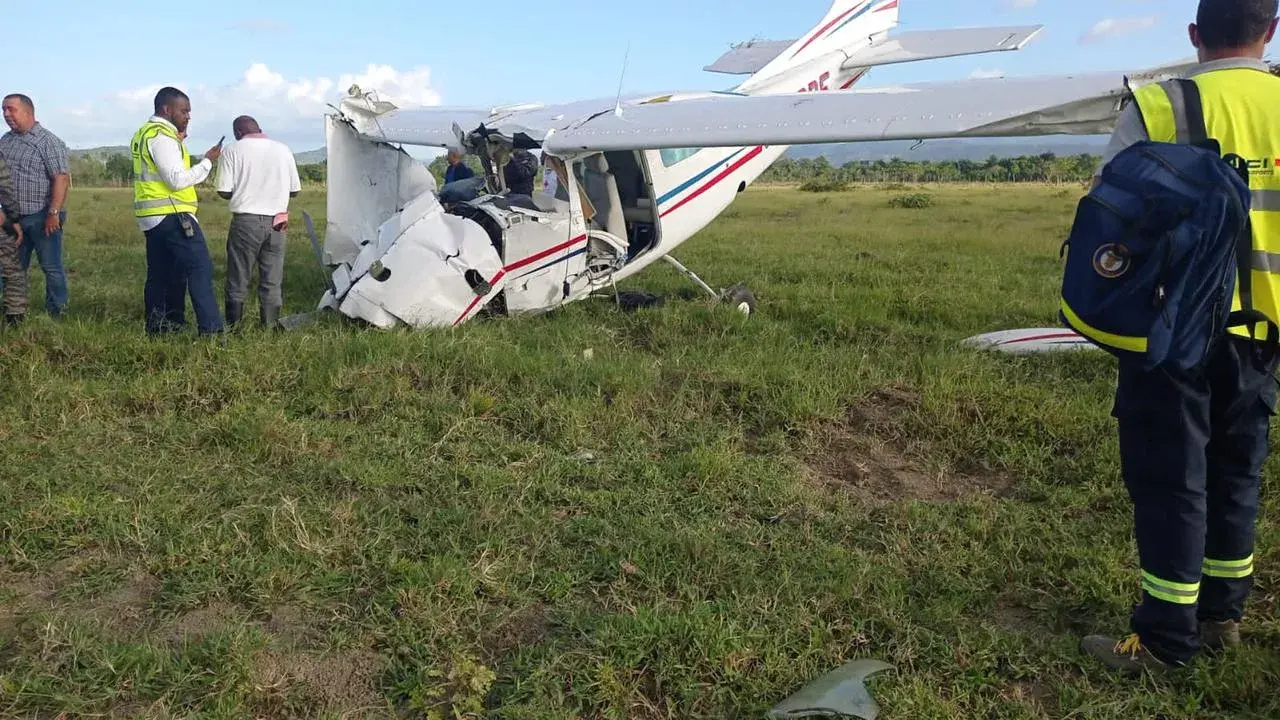 Dos fallecidos al estrellarse avioneta en Puerto Plata