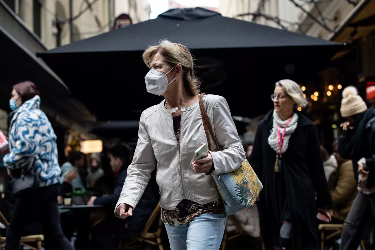People wearing face masks in Melbourne People wearing face masks in Melbourne