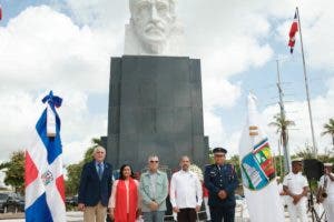 Ayuntamiento SDE y entidades Patrióticas conmemoran 184 años de La Trinitaria