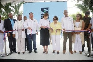 Vicepresidenta entrega remozado Hospital Teófilo Gautier