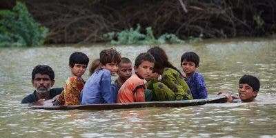 «Un monzón con esteroides»: la catástrofe climática que tiene a un tercio de Pakistán bajo el agua