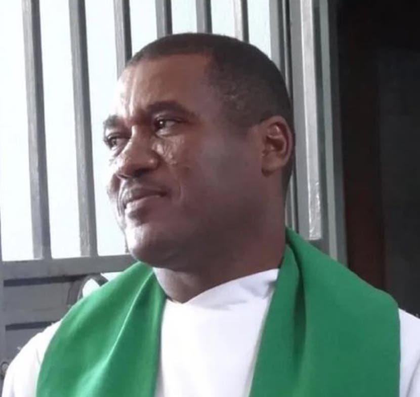 Sacerdote episcopal haitiano ligado caso armas