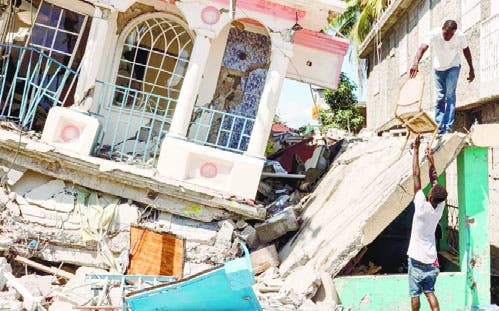 Haití recuerda a víctimas  de terremoto