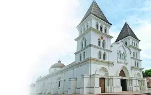 La imponente Catedral de Santiago de los Caballeros