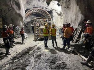 El rescate fue realizado por la Ruta de Rescate B, una de las dos vías que se habían creado desde el inicio del plan de rescate para llegar al punto donde se encontraban los dos mineros.